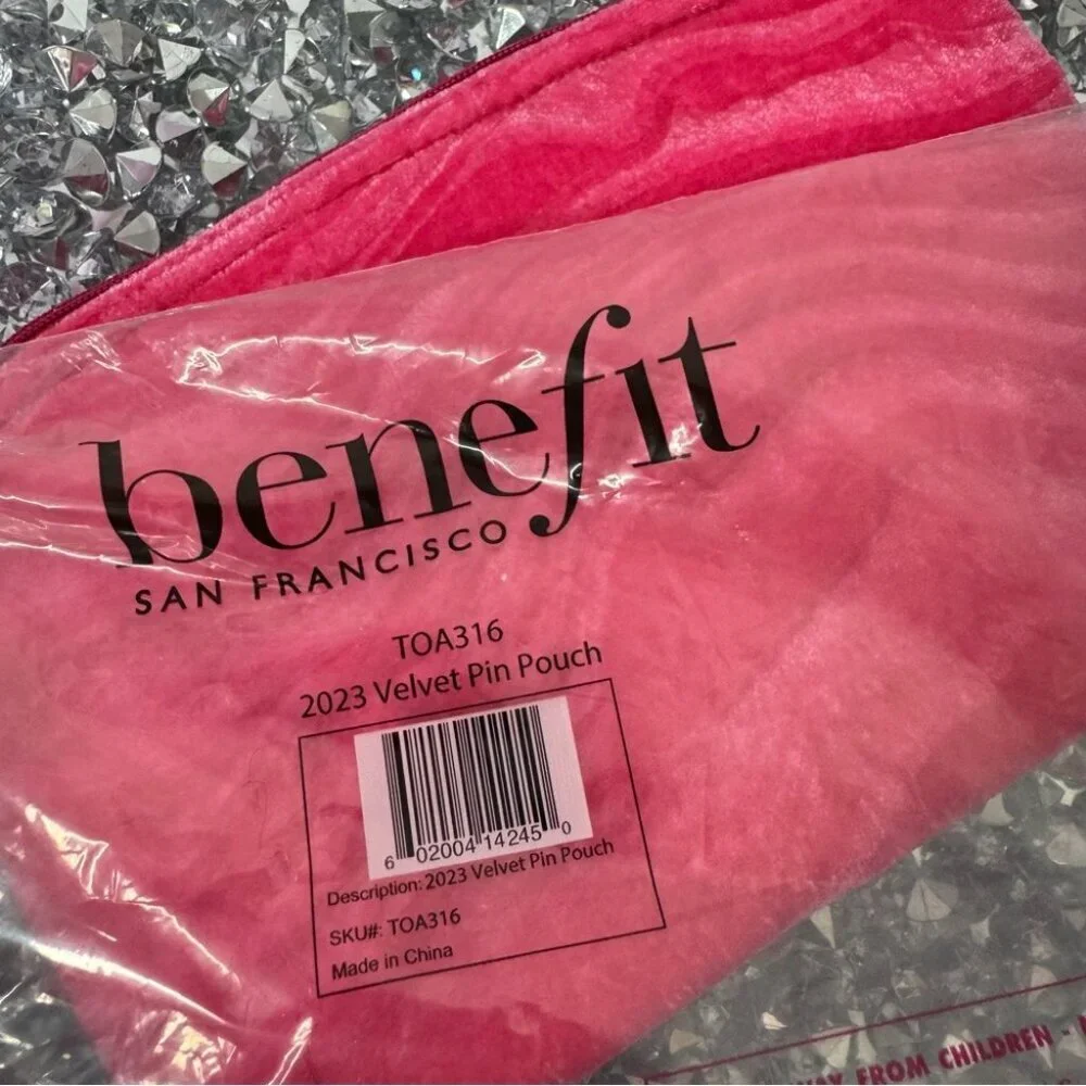 Benefit makeup bag cosmetics brand new pin style brushes gold new in bag pink